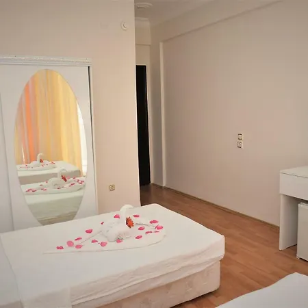 Melody Oda ve Kahvaltı